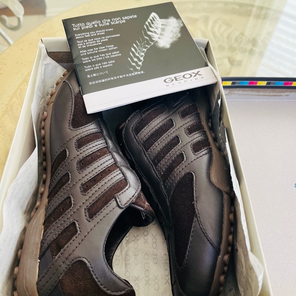 NEW! Geox suede sneakers, New - Picture 2 of 7